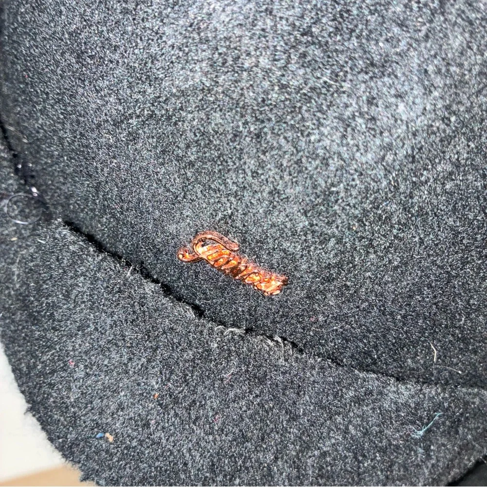Vintage Black Wool Cloche Bucket Hat Parisian Classic Minimalist One Size Retro - Picture 2 of 6